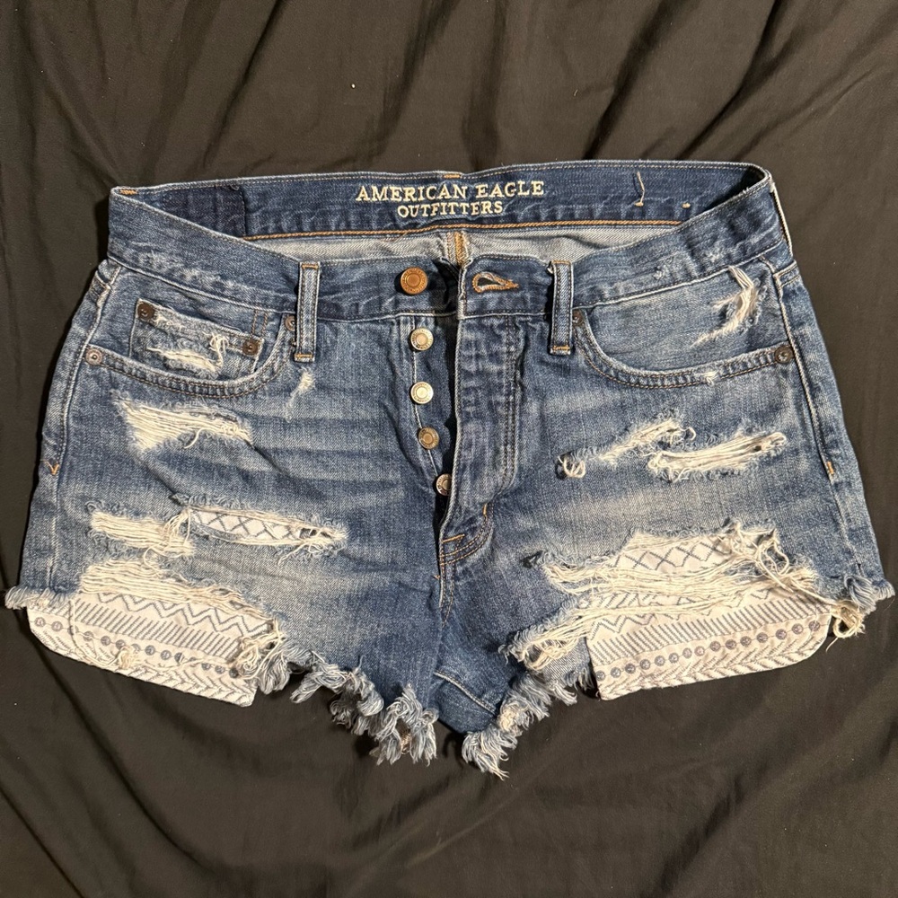 American eagle short. Size 6. Vintage High rise festival